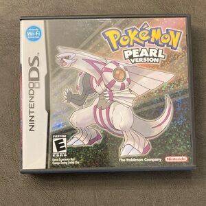 Nintendo DS Pokémon Pearl Version . This is for the case and the manual only.
